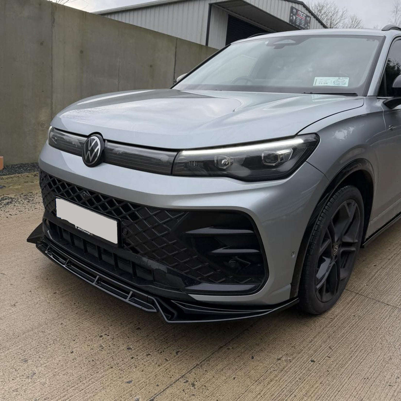 Volkswagen Tiguan MK3 2024+ R Line Front Splitter In Gloss Black