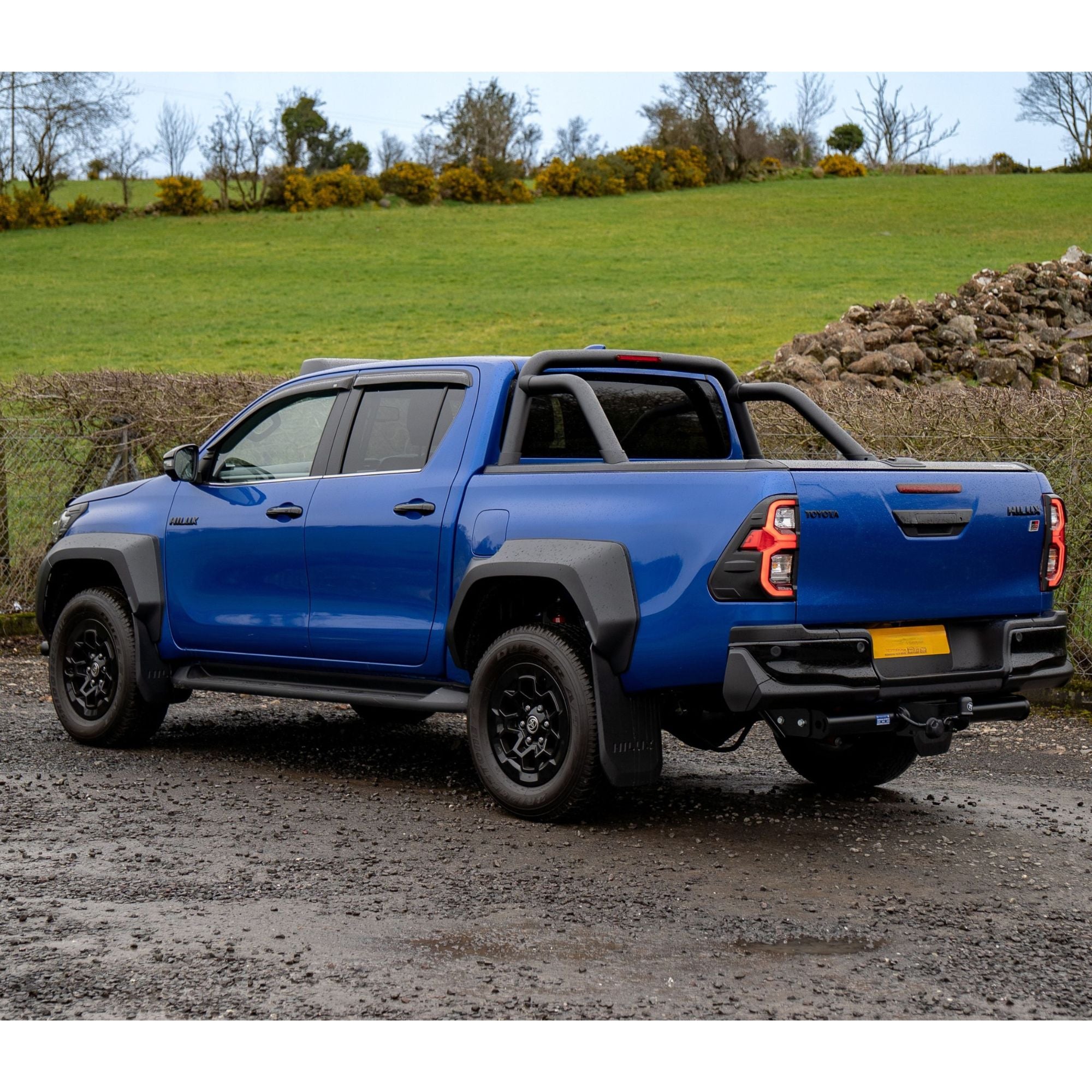 Nissan Navara Np300 / Ford Ranger / Toyota Hilux Double Cab - Ridgeback Roll Bar For Rtc In Black