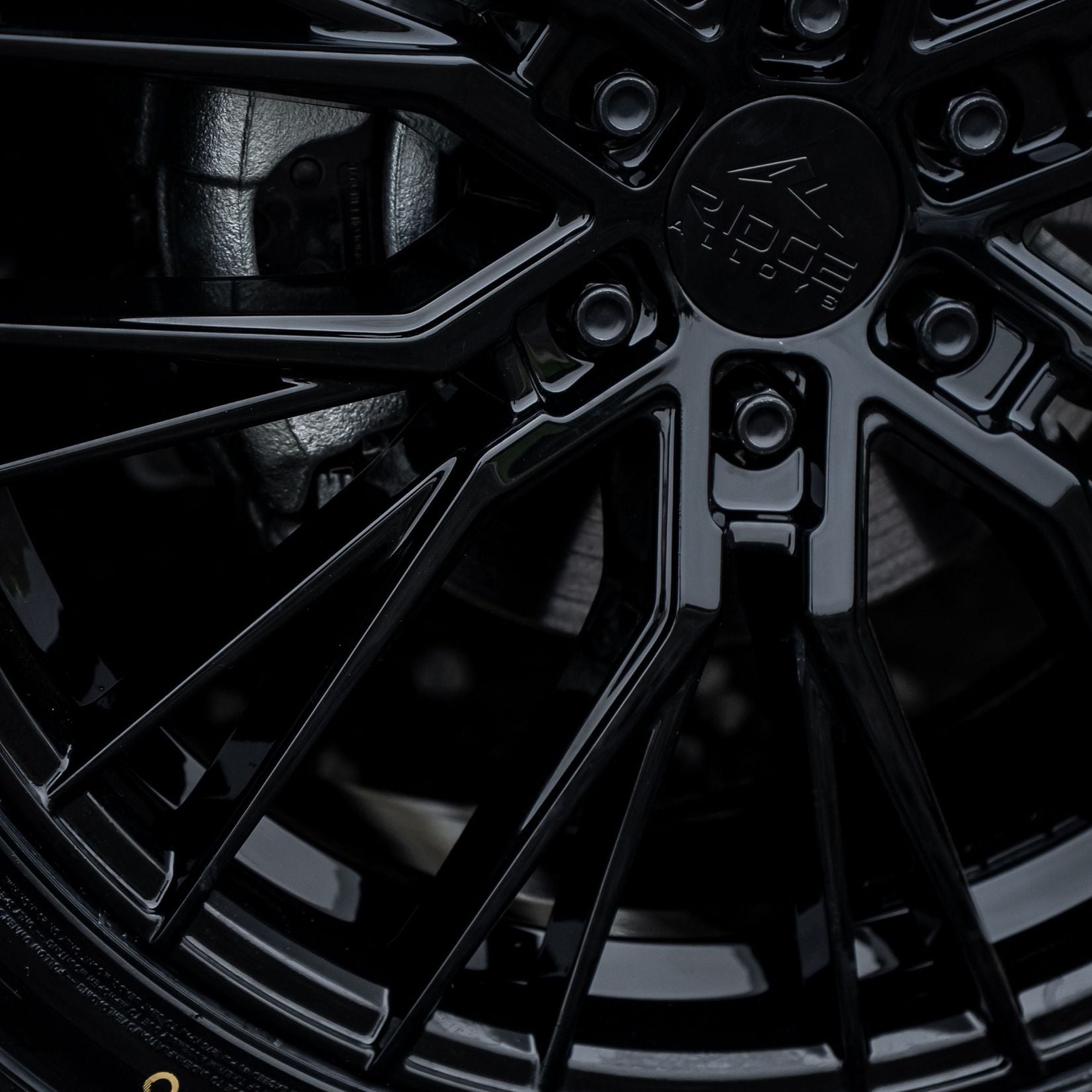 Ridge KN12 Gloss Black 6X120 18 Inch Alloys