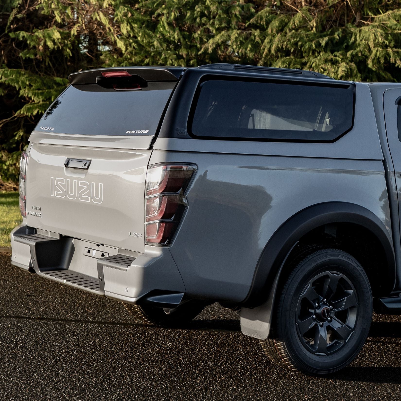Ridgeback V-Series Hardtop For Isuzu D-Max 2024 On - Double Cab