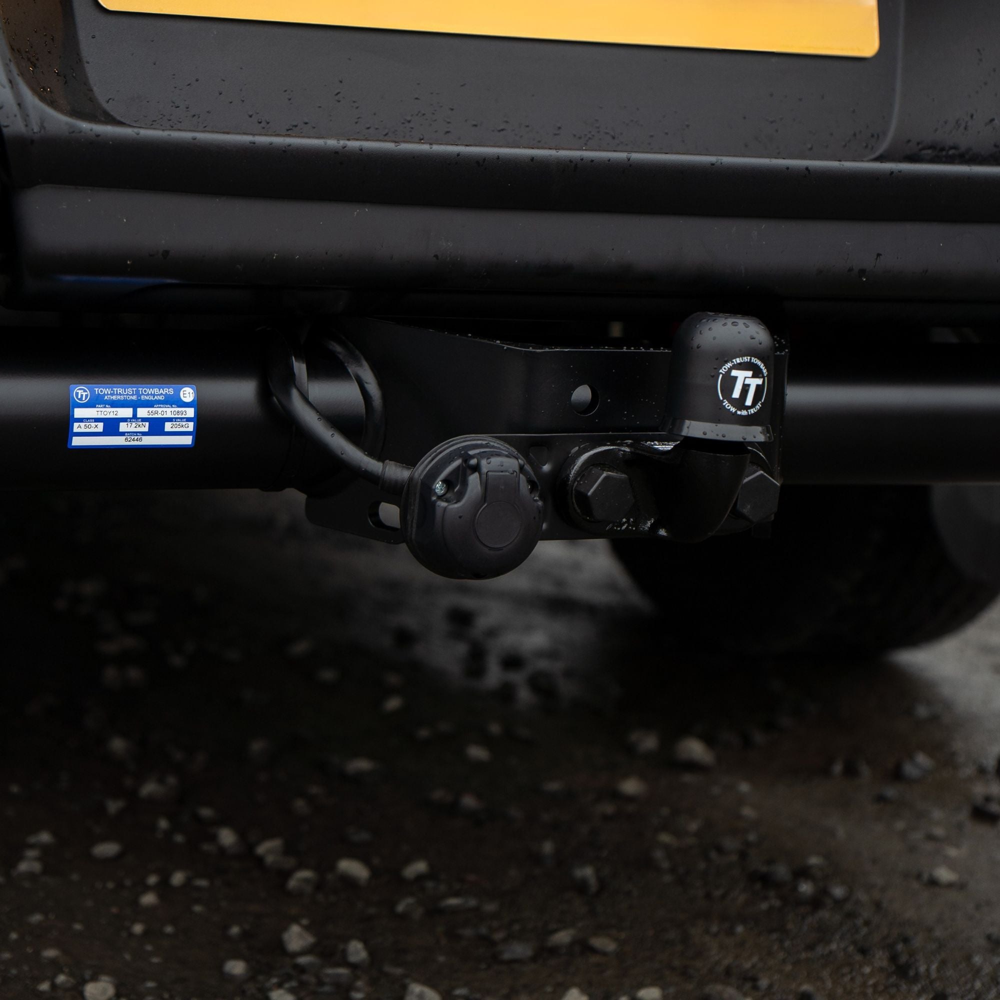 Toyota Hilux Mk8 2016 On - Tow-bar