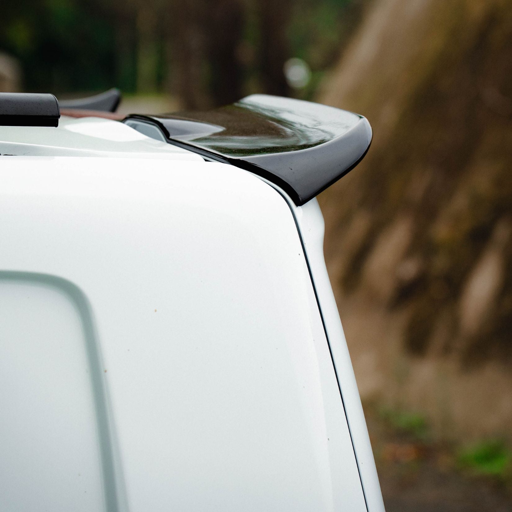 Volkswagen Transporter T7 2025+ Barn Door V1 Spoiler In Gloss Black