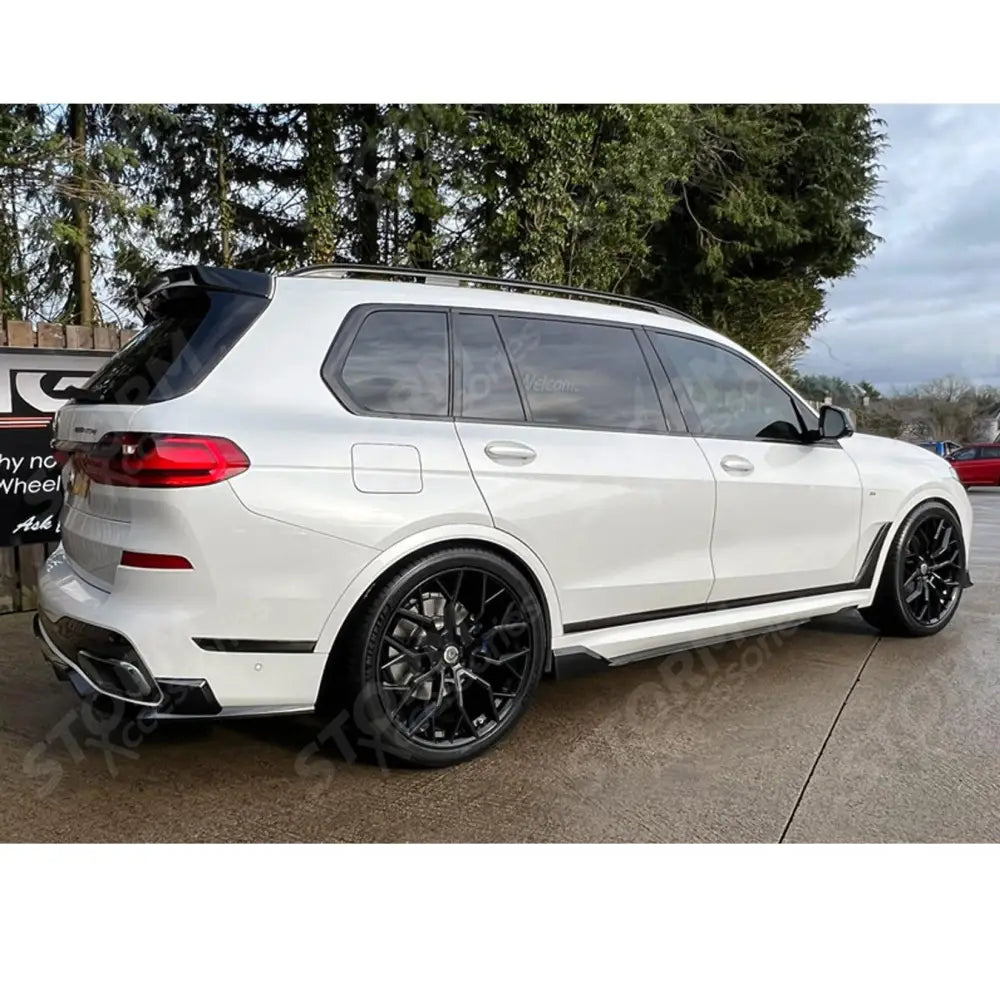 Bmw X7 G07 2018 On Black Knight Aero Body Kit - In Gloss Black
