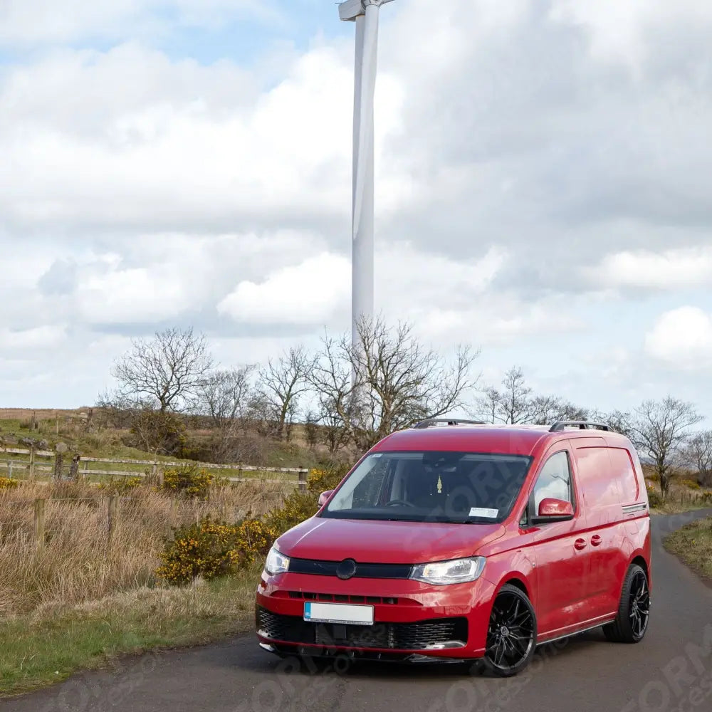 Body Kit In Gloss Black For Volkswagen Caddy MK5 2021+