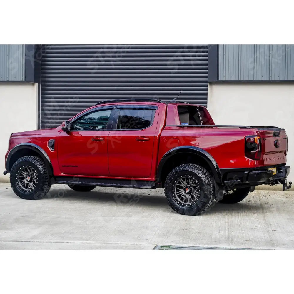 Mamba M25 Matte Grey Black Lip - 18 Inch Alloys - 6x139.7