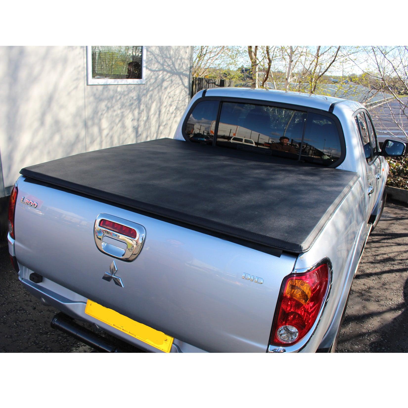 Soft Tri-Fold Tonneau Cover for Mitsubishi L200 Double Cab 05-10 Curved Bed