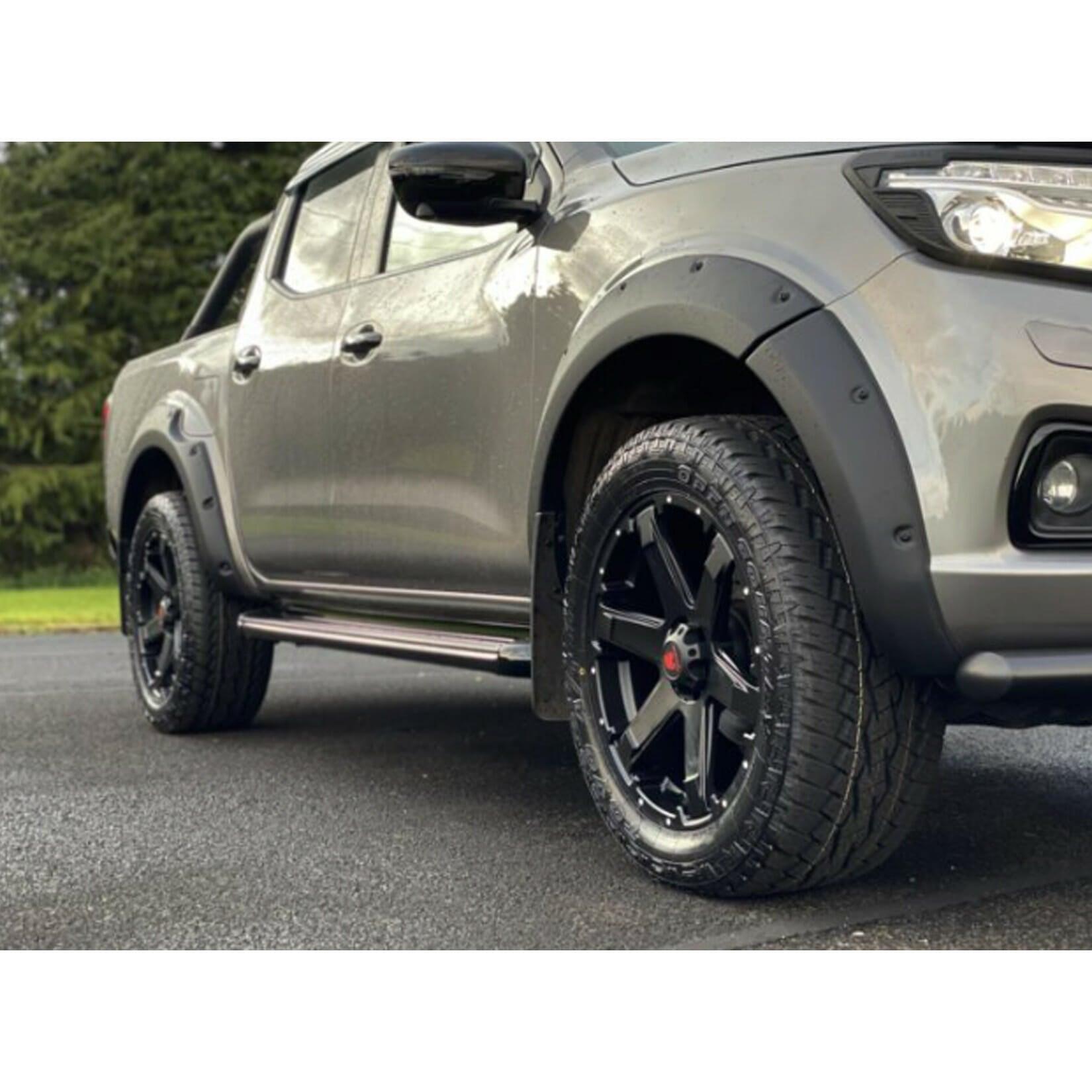 NISSAN NAVARA NP300 2016 ON - DOUBLE CAB RUNNING BOARDS - SIDE STEPS - OE STYLE - PAIR - BLACK - Storm Xccessories2