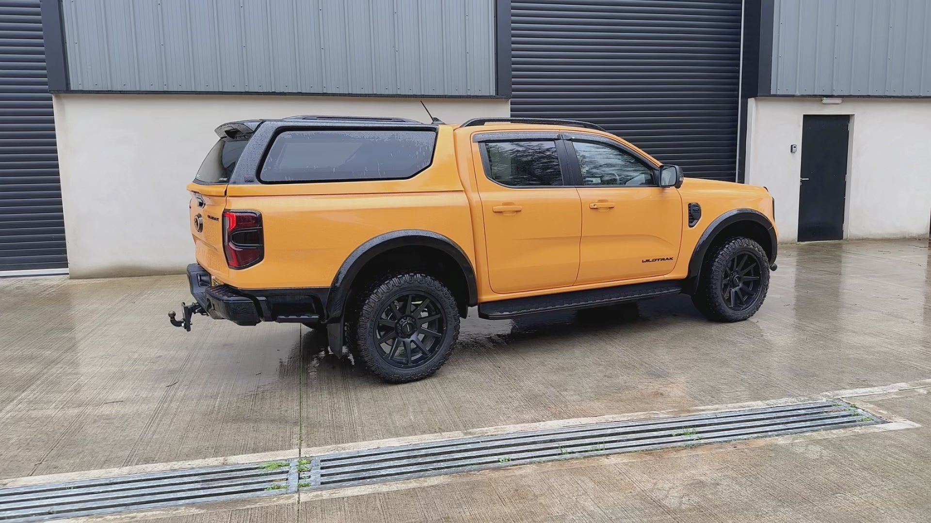 Ridgeback V-series Hardtop For Ford Ranger T9 2023 On Double Cab