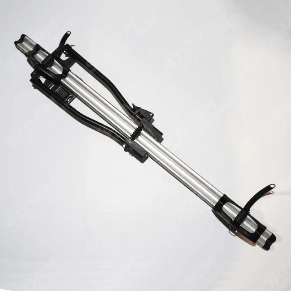 Ridge Carrier Lockable Bike Rack In Silver