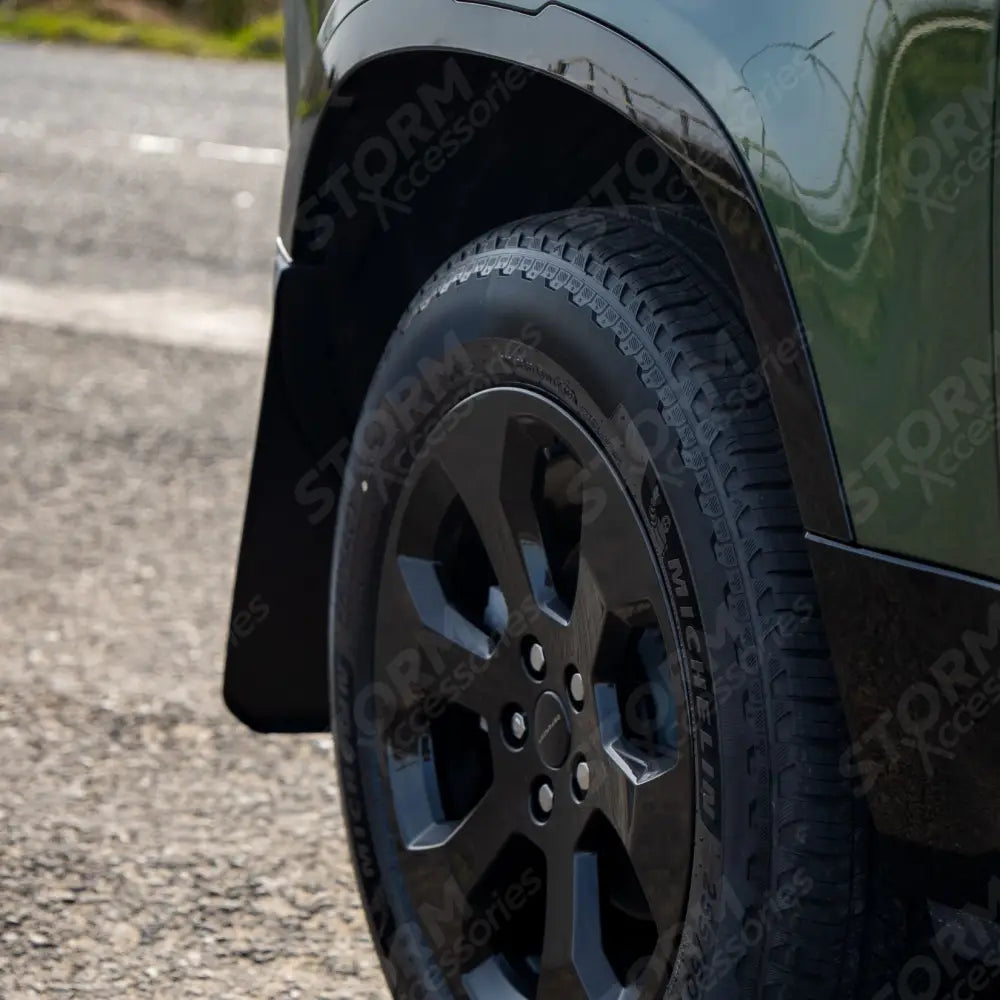 STX Style Classic Mud Flaps 4pcs Black For Land Rover Defender L663 90 & 110 2020