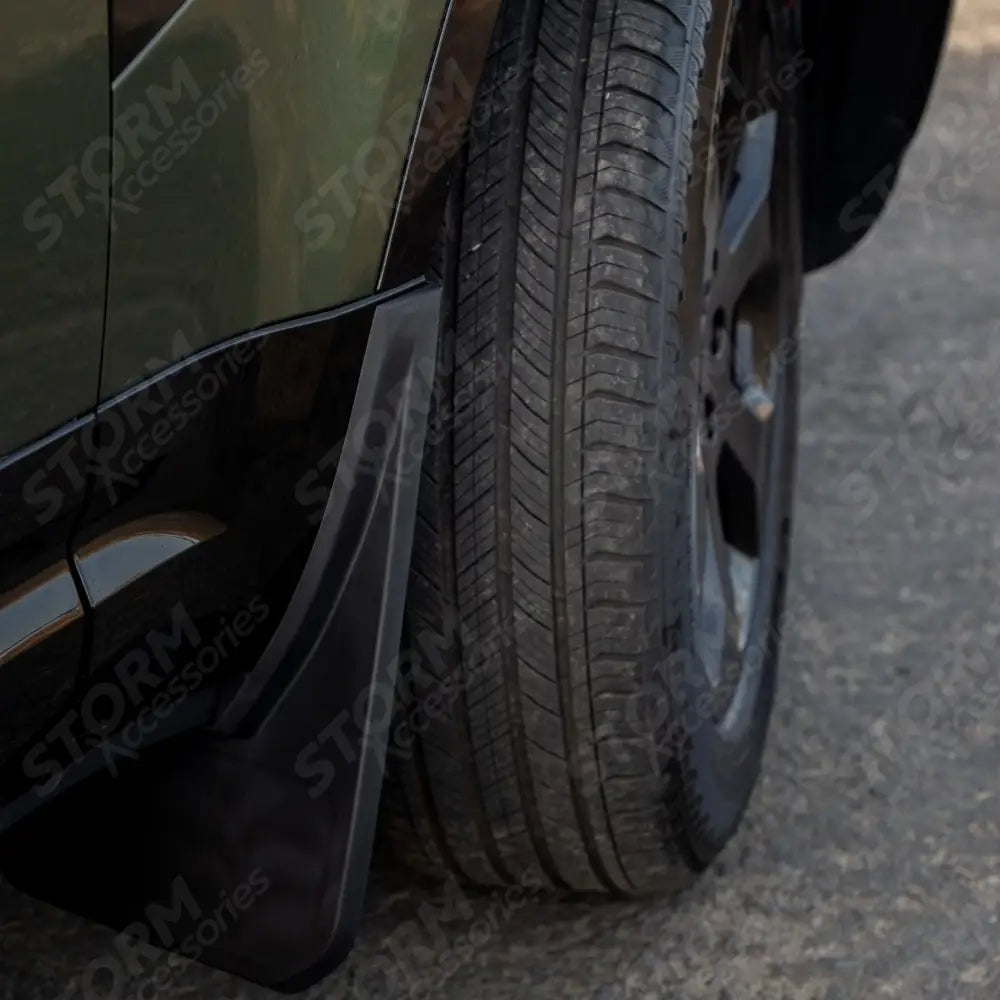 STX Style Classic Mud Flaps 4pcs Black For Land Rover Defender L663 90 & 110 2020