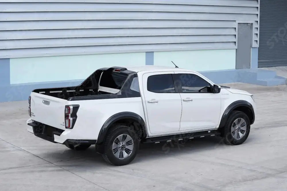 STX Wheel Arches In Gloss Black For Isuzu D-Max 2021 - 2024