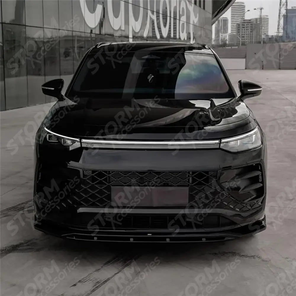 VW Tayron R-Line MK1 2025 On Front Splitter In Gloss Black