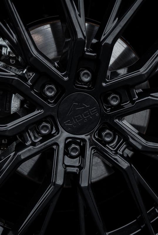 Ridge KN12 Gloss Black 6X120 20 Inch Alloys