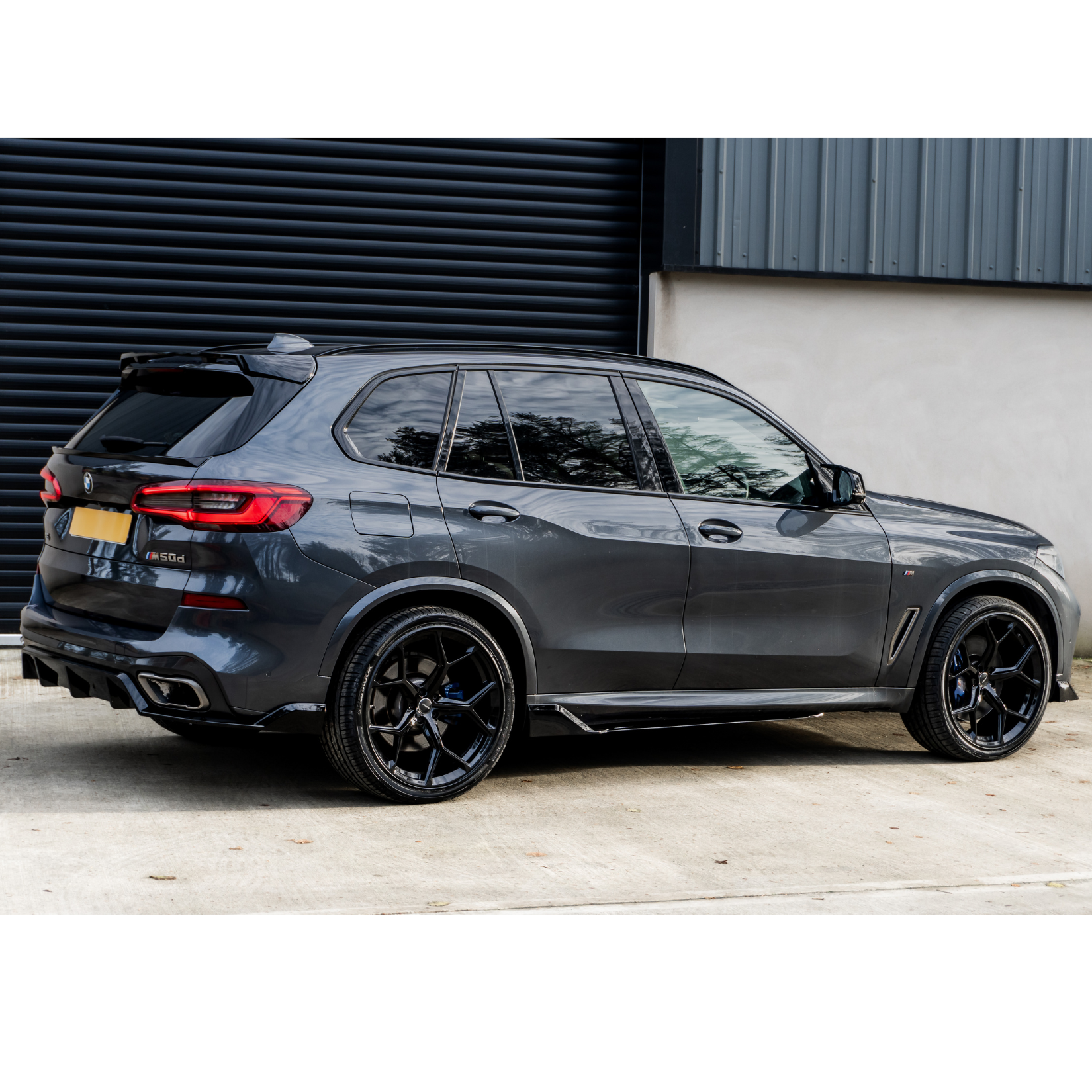 Bmw X5 G05 2018+ - Rear Spoiler - Black Knight In Gloss Black