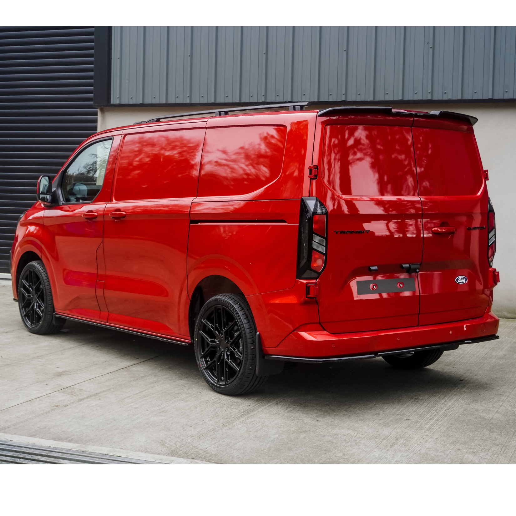 Ford Transit Custom MK2 2024+ LWB Full Gloss Black Soft Kit