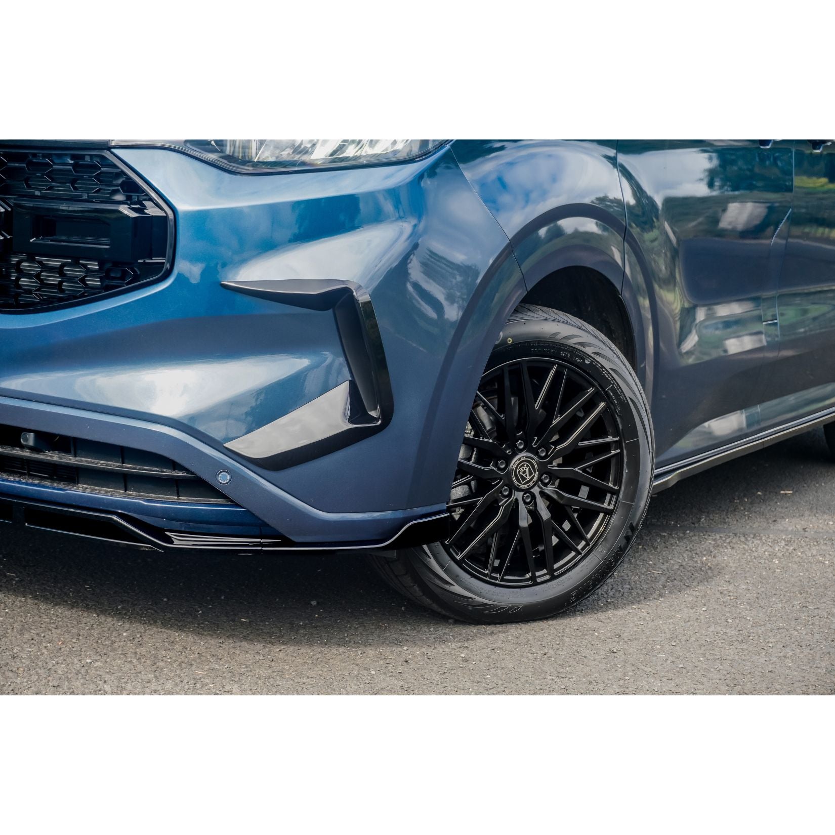 Ford Transit Custom MK2 2024 on LWB Full Low Line Aero Kit V1 In Gloss Black