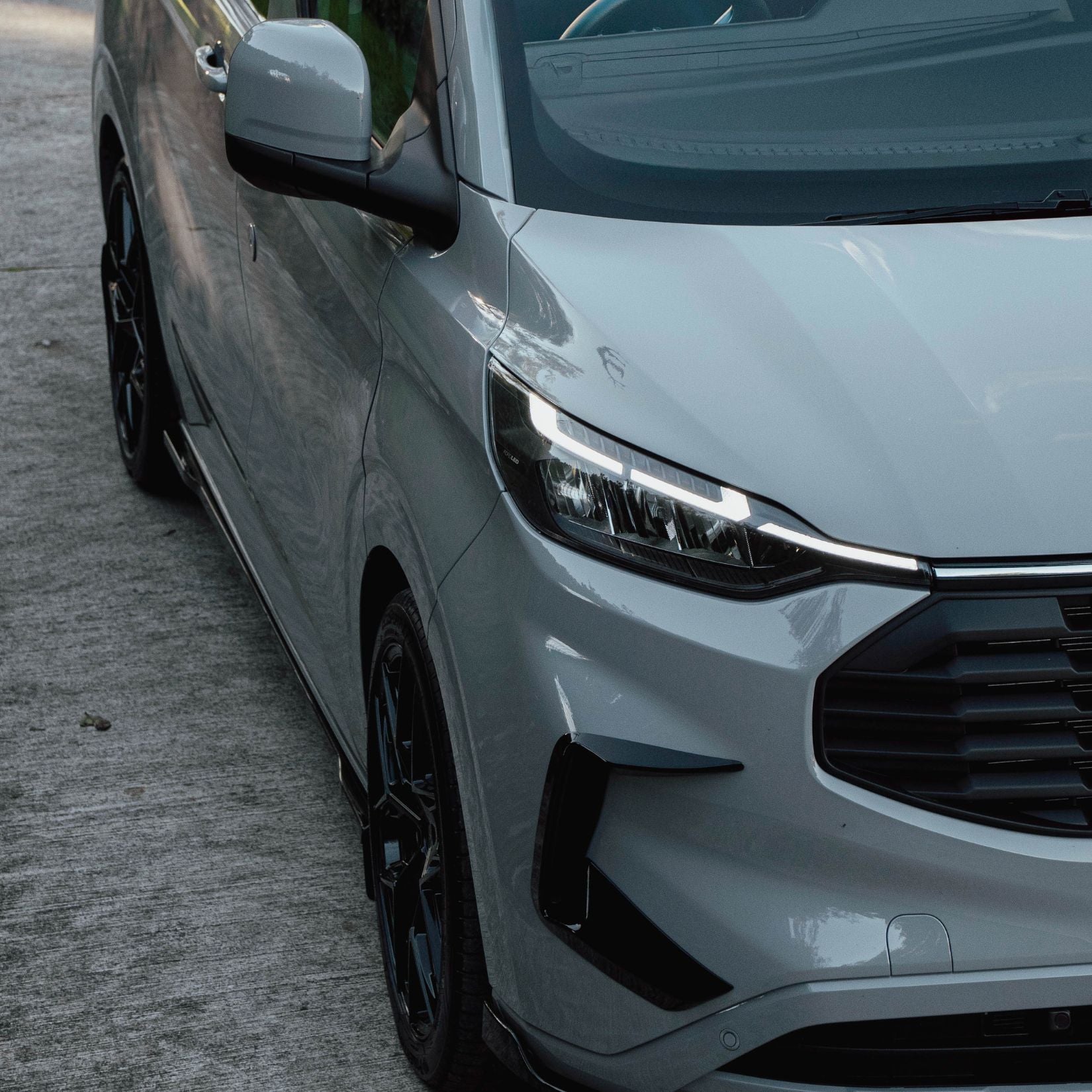 Ford Transit Custom MK2 2024 on LWB Full Low Line Aero Kit V1 In Gloss Black