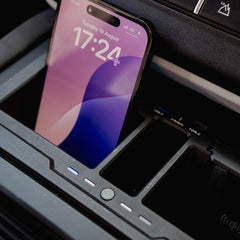 Land Rover Defender L663 90 / 110 / 130 2020 On - Wireless Charging Box