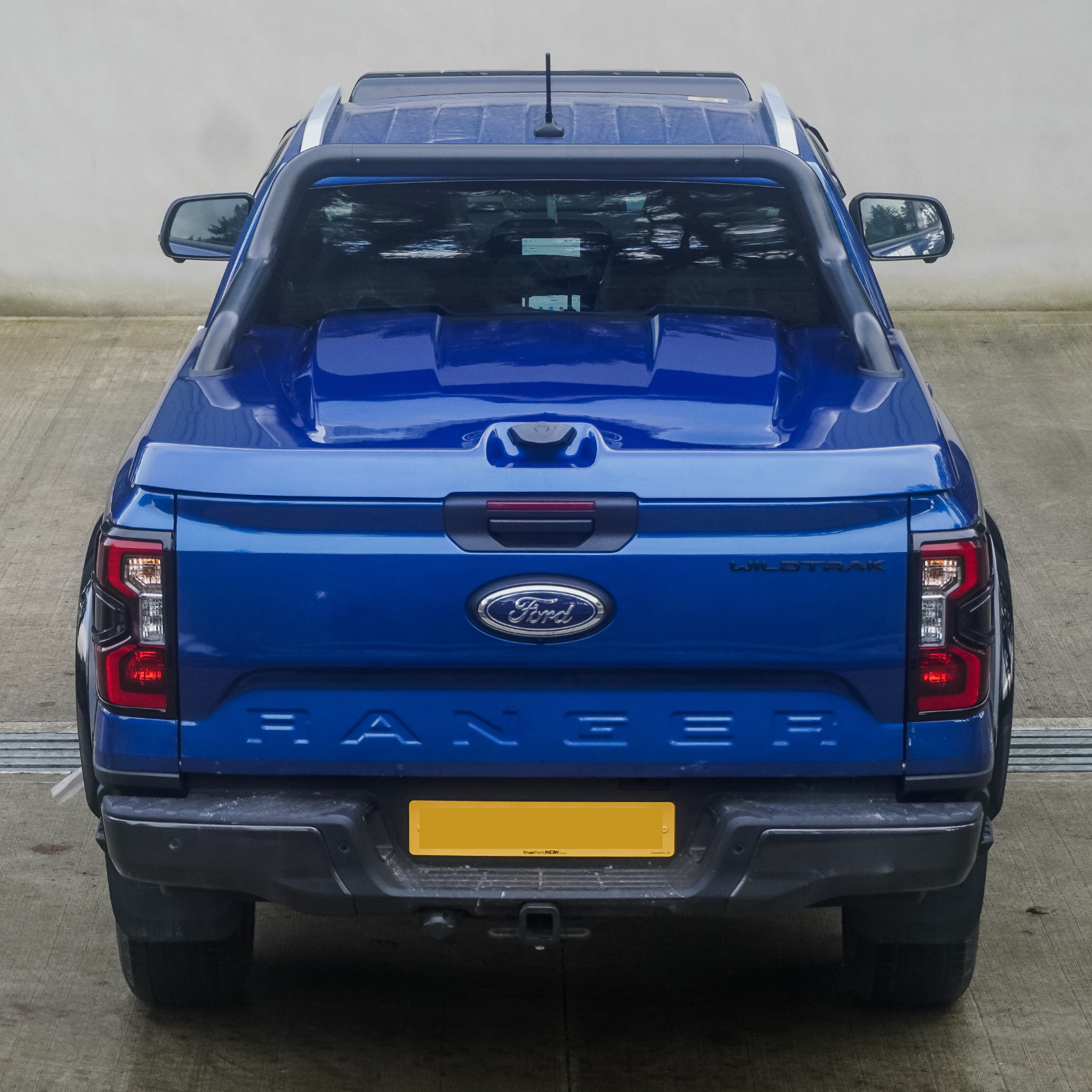 Ford Ranger & Raptor T9 2023 On Double Cab Ridgeback 1 Pc Lid