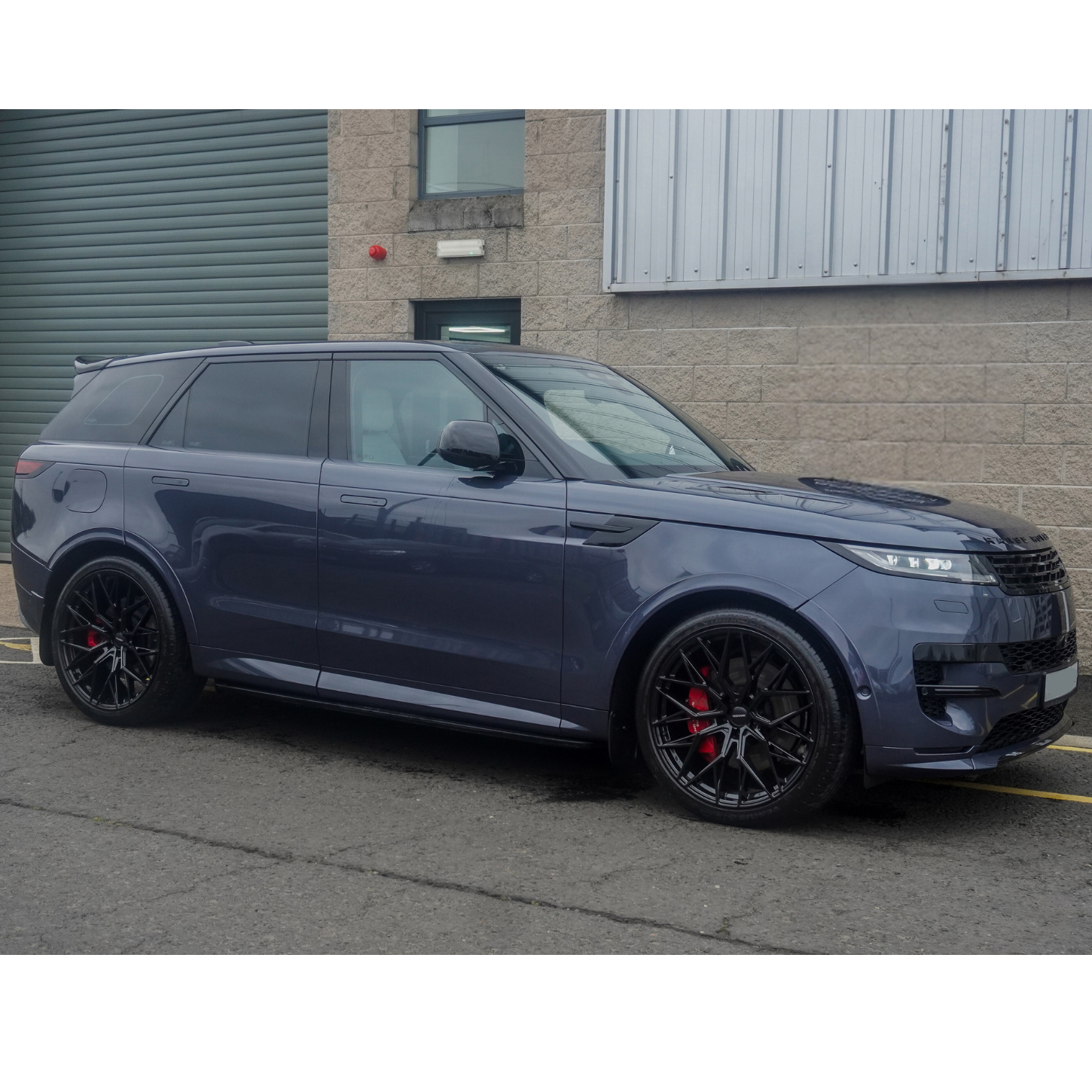 Range Rover Sport L461 Wheel Arches In Gloss Black