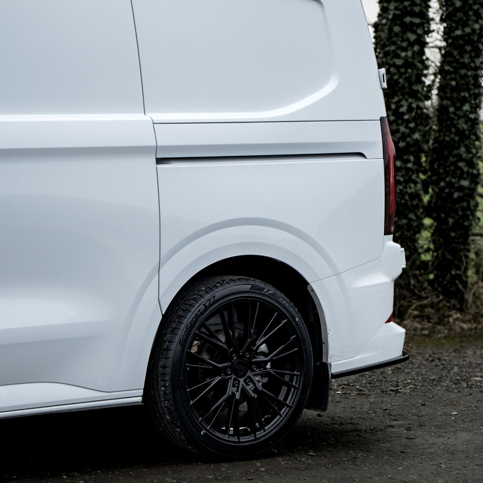 Ridge KN12 Gloss Black 6X120 18 Inch Alloys