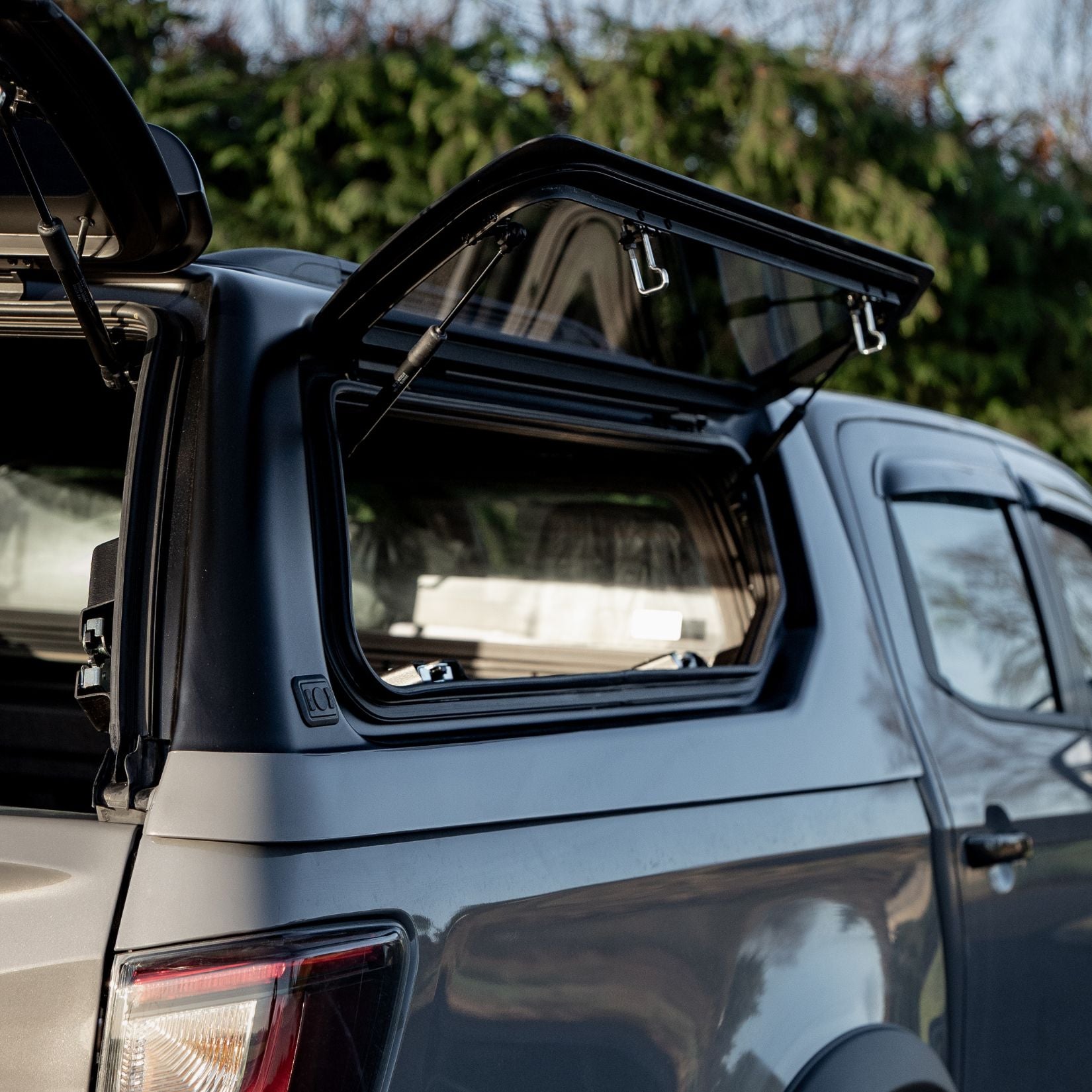 Ridgeback V-Series Hardtop For Isuzu D-Max 2024 On - Double Cab