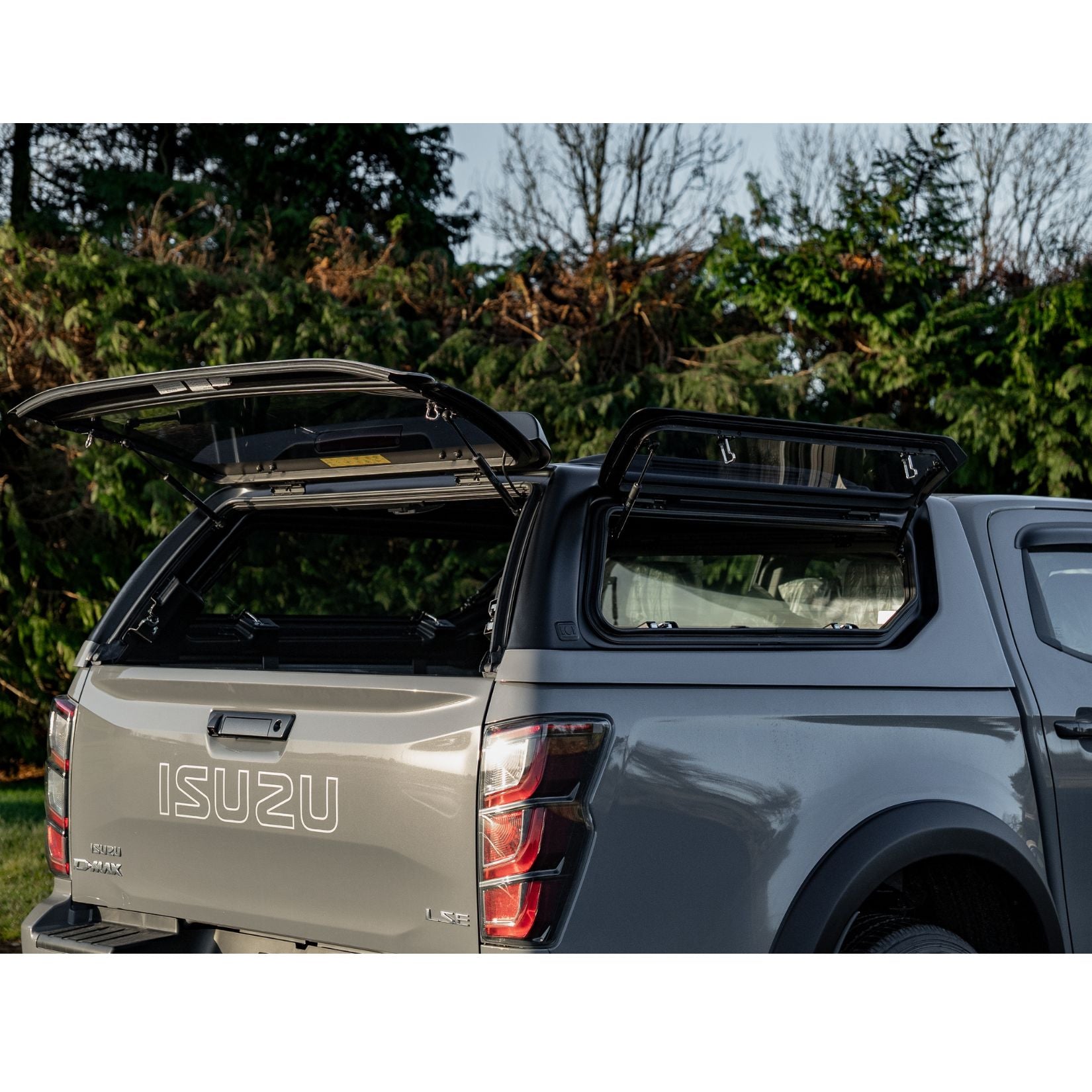 Ridgeback V-Series Hardtop For Isuzu D-Max 2024 On - Double Cab