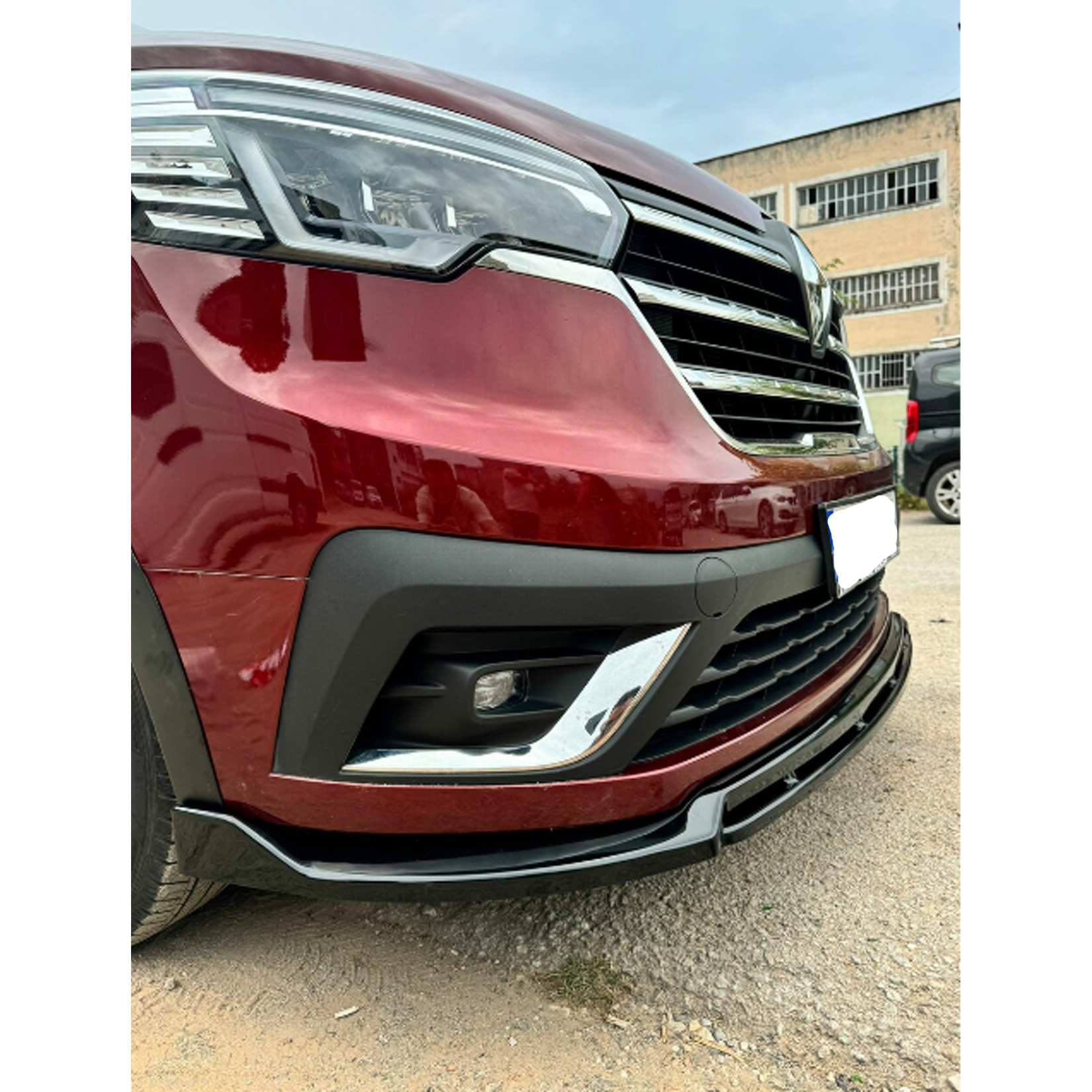 Renault Trafic 2022+ Front Splitter In Gloss Black