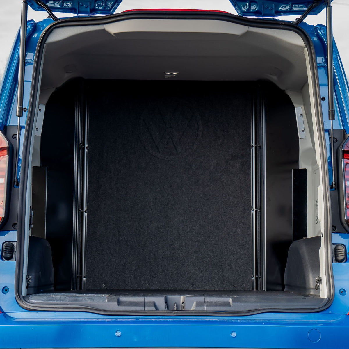 Volkswagen Transporter T7 2025+ Second Row Carpeted & Embossed Bulkhead