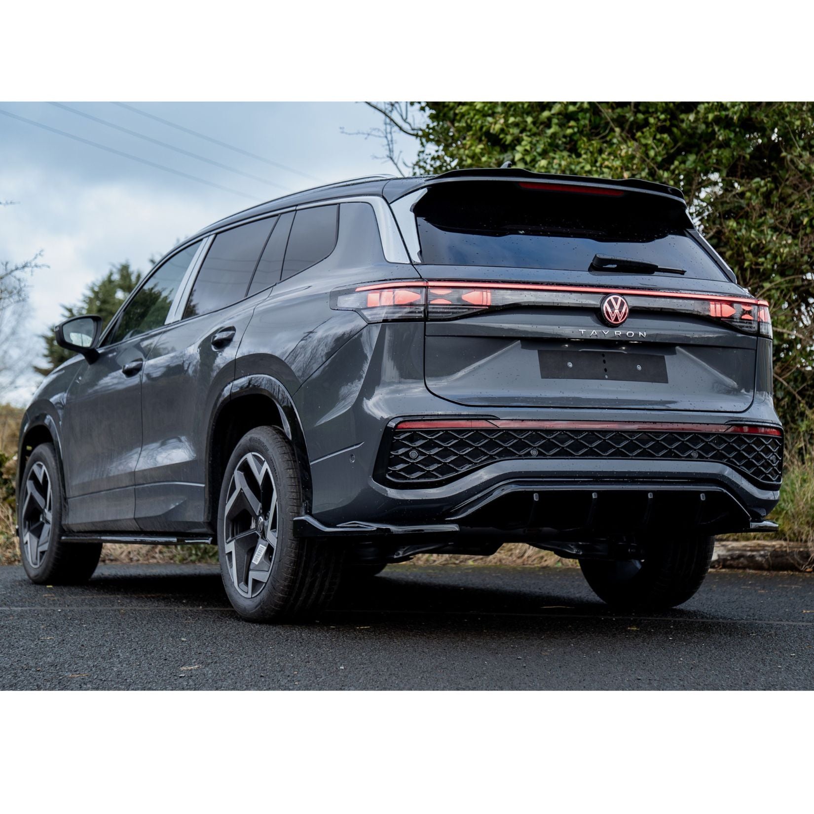 VW Tayron 2025 On Rear Spoiler In Gloss Black