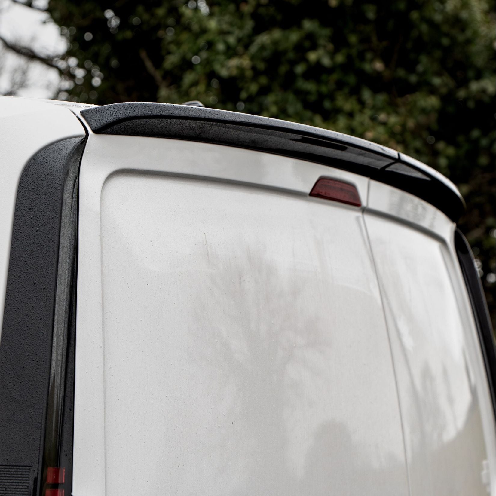 Volkswagen Caddy Mk5 2021+ Rear Spoiler Barn Door In Gloss Black