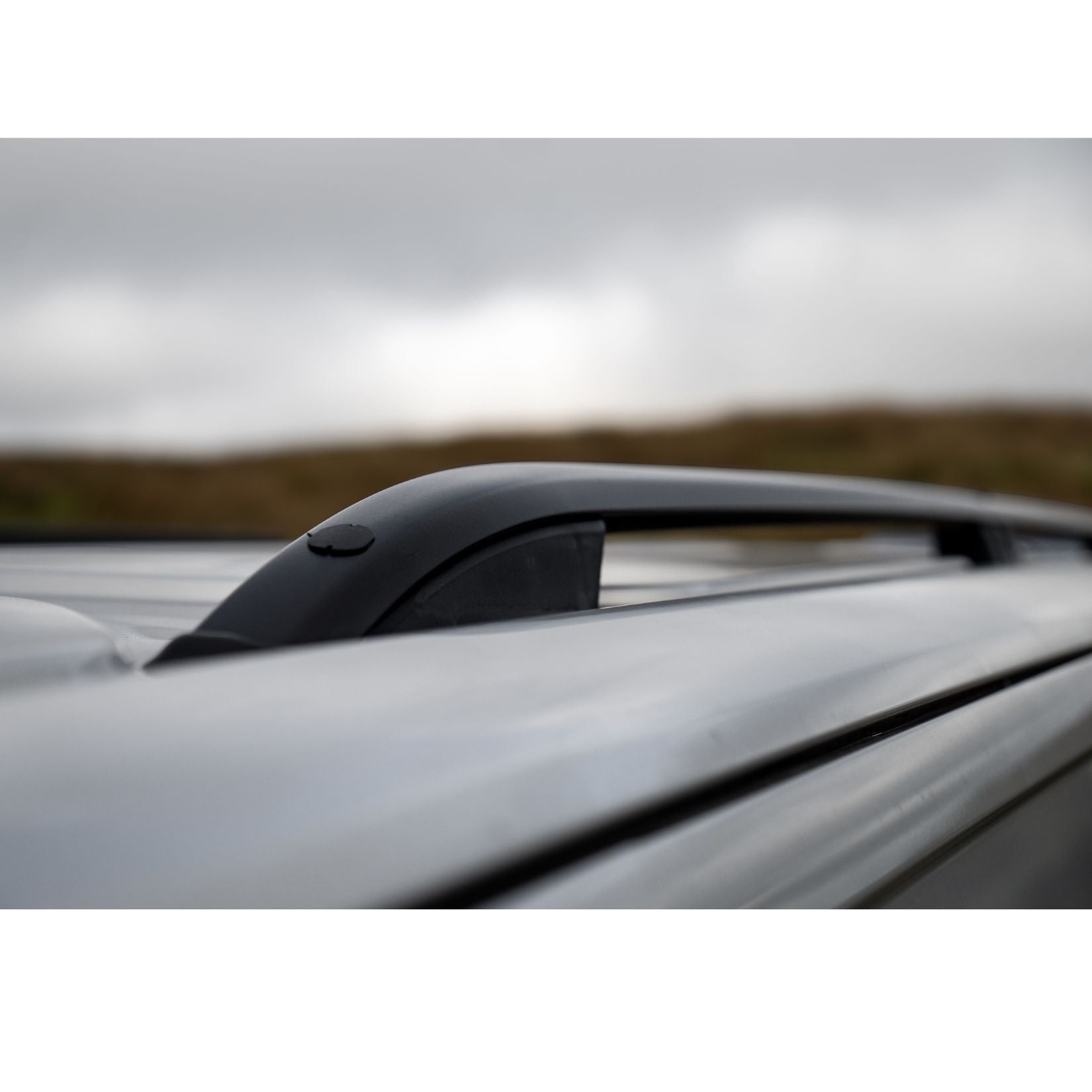 Volkswagen Transporter T7 2024+ SWB Sport Style Roof Rails In Black
