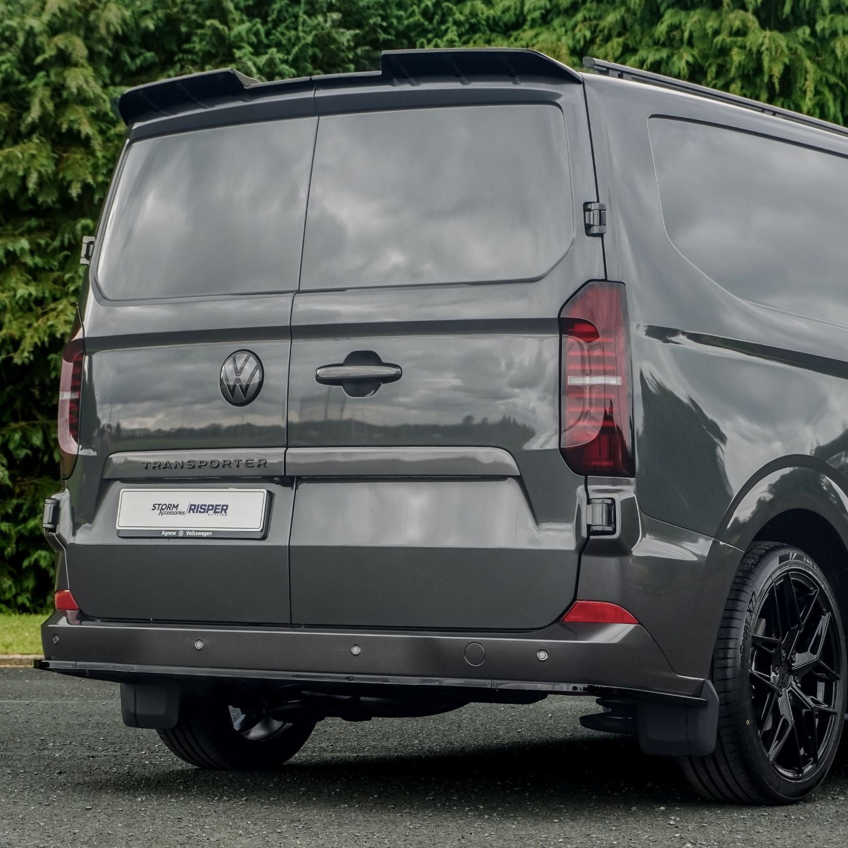 Volkswagen Transporter T7 2025+ Rear Bumper Splitter In Gloss Black