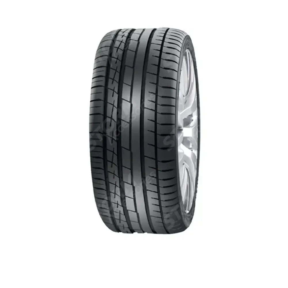 Accelera 235/50/20