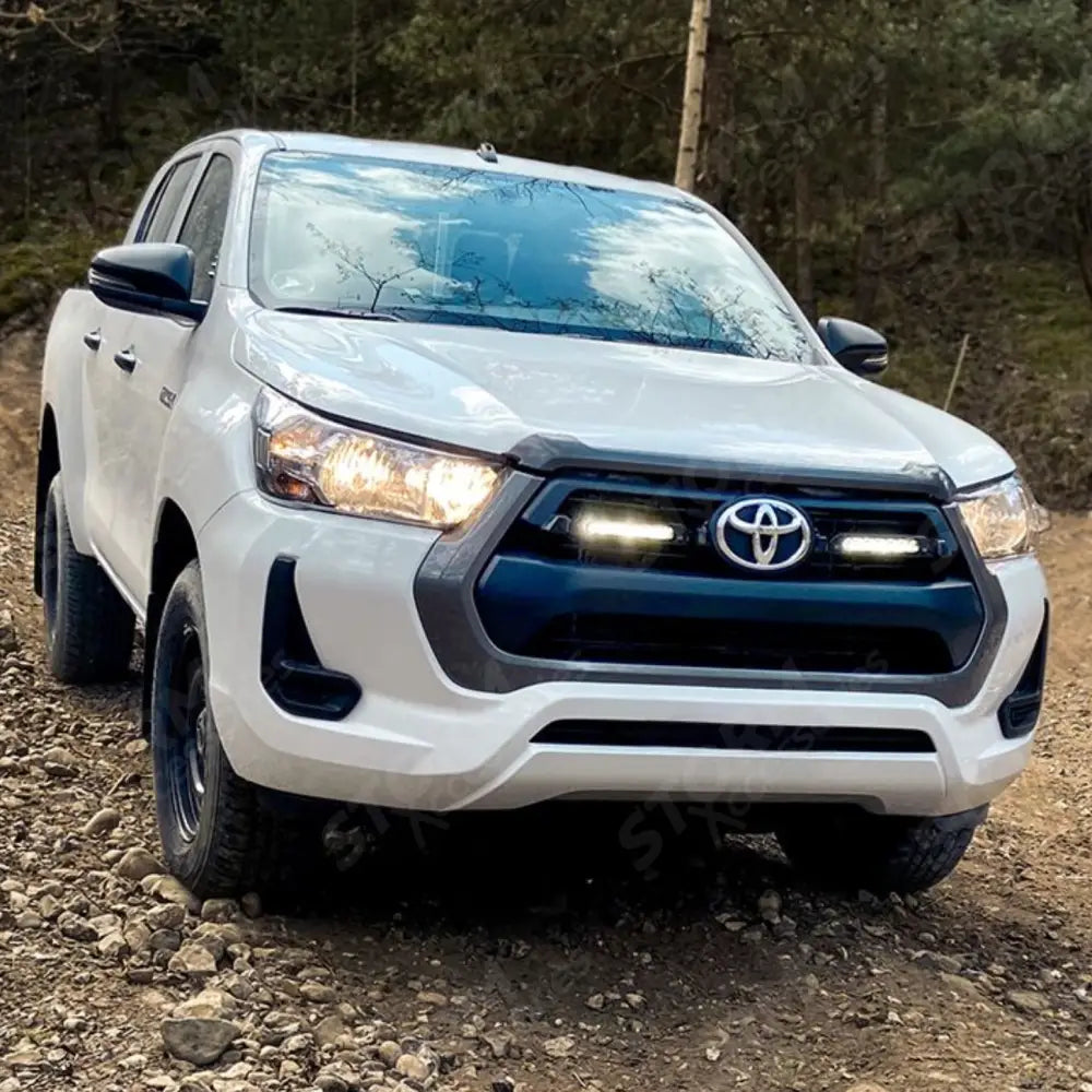 Grille Kit Linear-6 Elite For Toyota Hilux 2021+