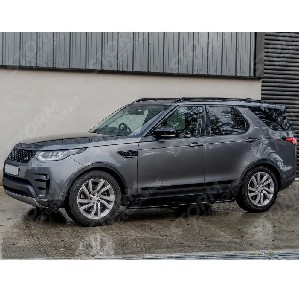 Land Rover Discovery 5 2017 On - Dynamic Side Vent Covers Grilles - Black