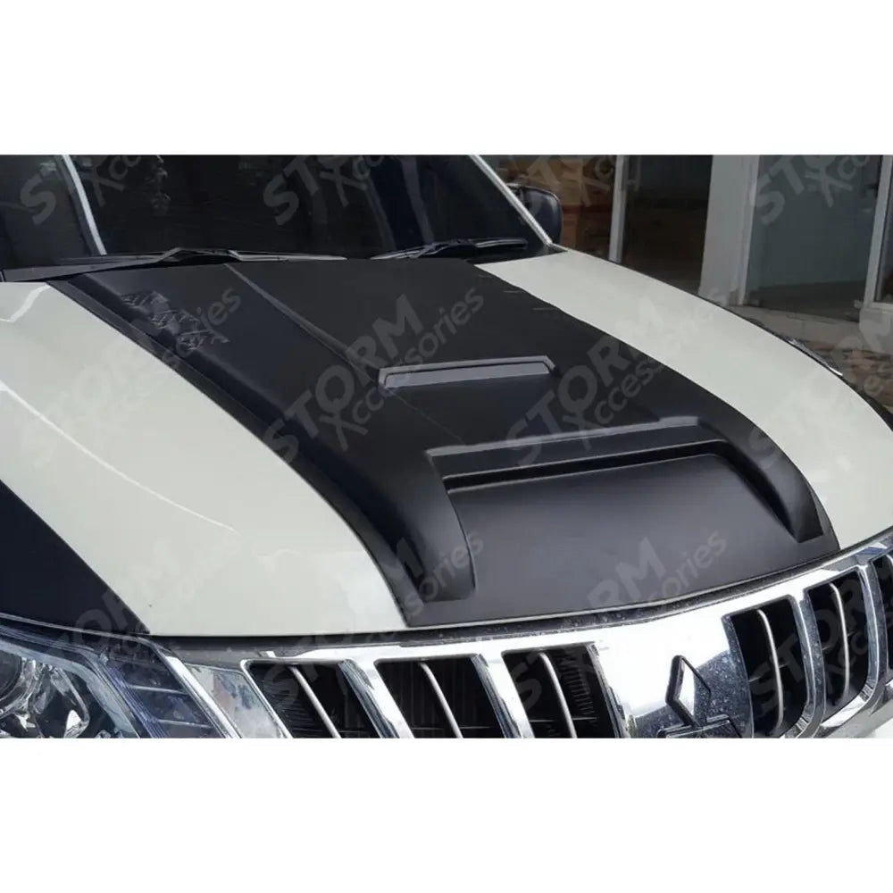 Mitsubishi L200 Series 5 - Fiat Fullback - 2015 On - Bonnet Scoop - Matte Black
