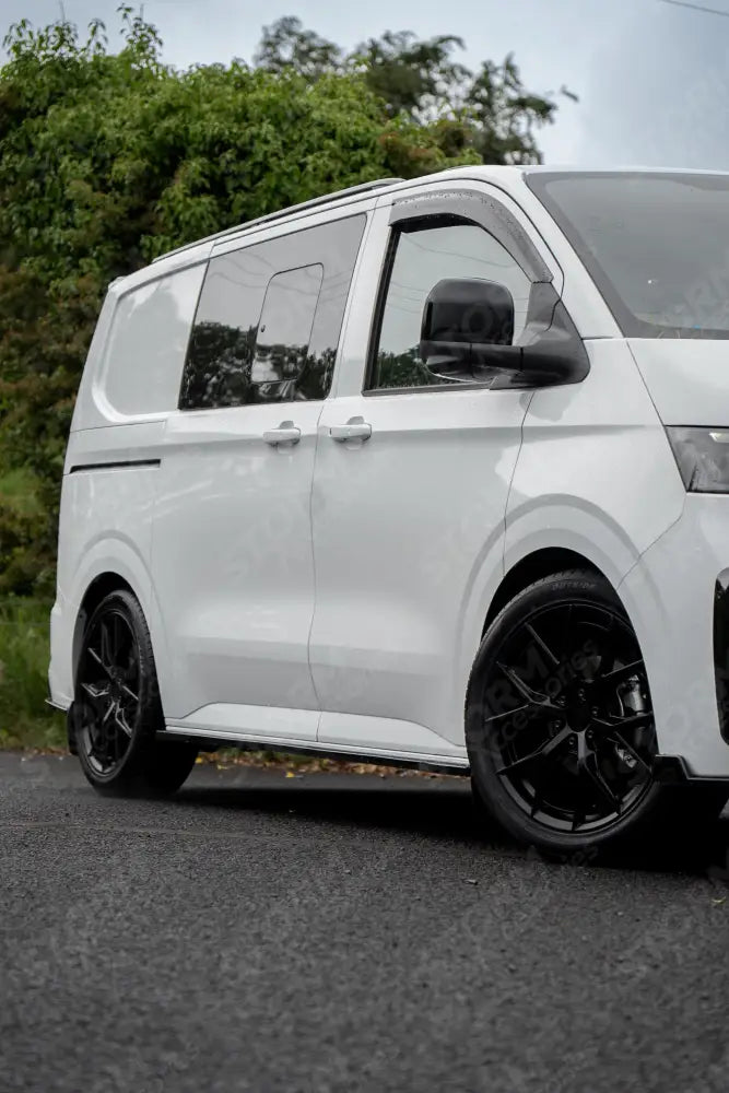 Premium Aero Kit In Gloss Black For Volkswagen Transporter T7 LWB TAILGATE 2025 on
