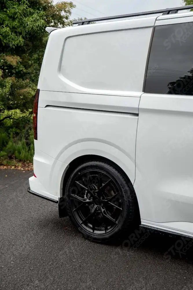Premium Aero Kit In Gloss Black For Volkswagen Transporter T7 SWB TAILGATE 2025 on