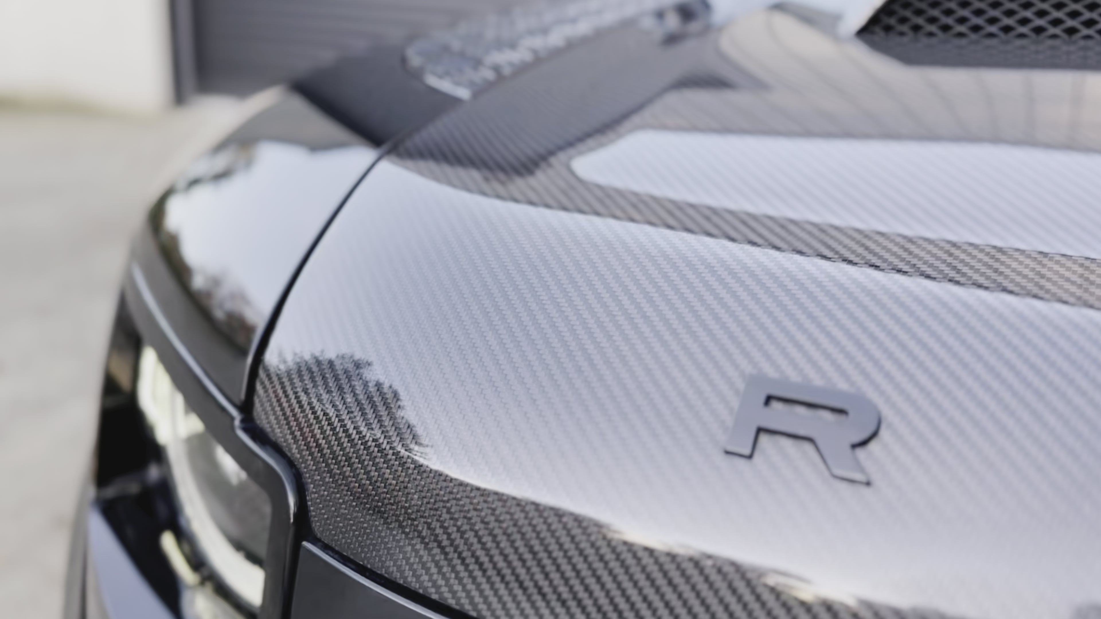 Land Rover Defender L663 2020 On Led Dynamic Front Grill - Gloss Black