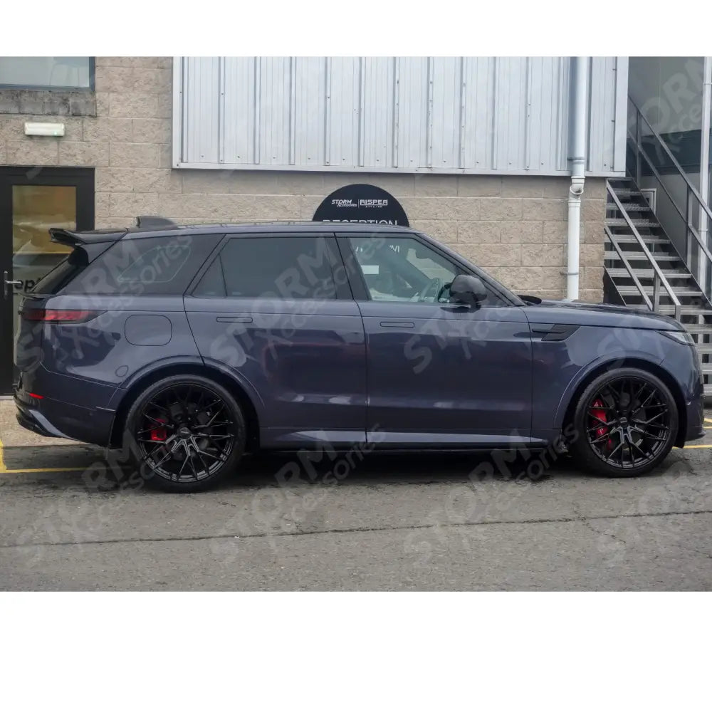 Range Rover Sport 2023 On Mid Spoiler In Gloss Black