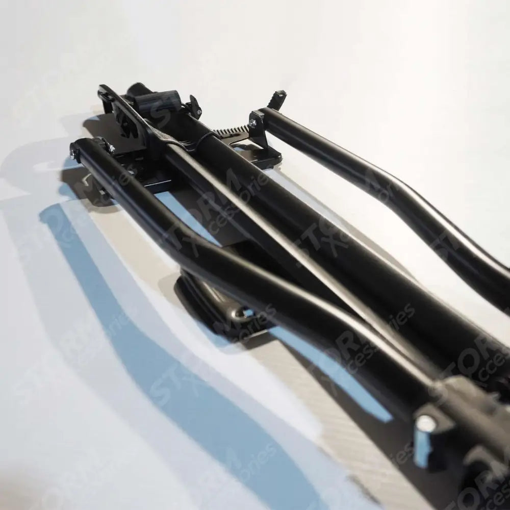 Ridge Carrier Lockable Bike Rack In Black