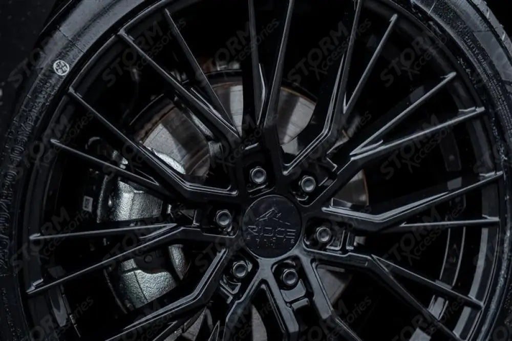 Ridge KN12 Gloss Black 6X120 18 Inch Alloys