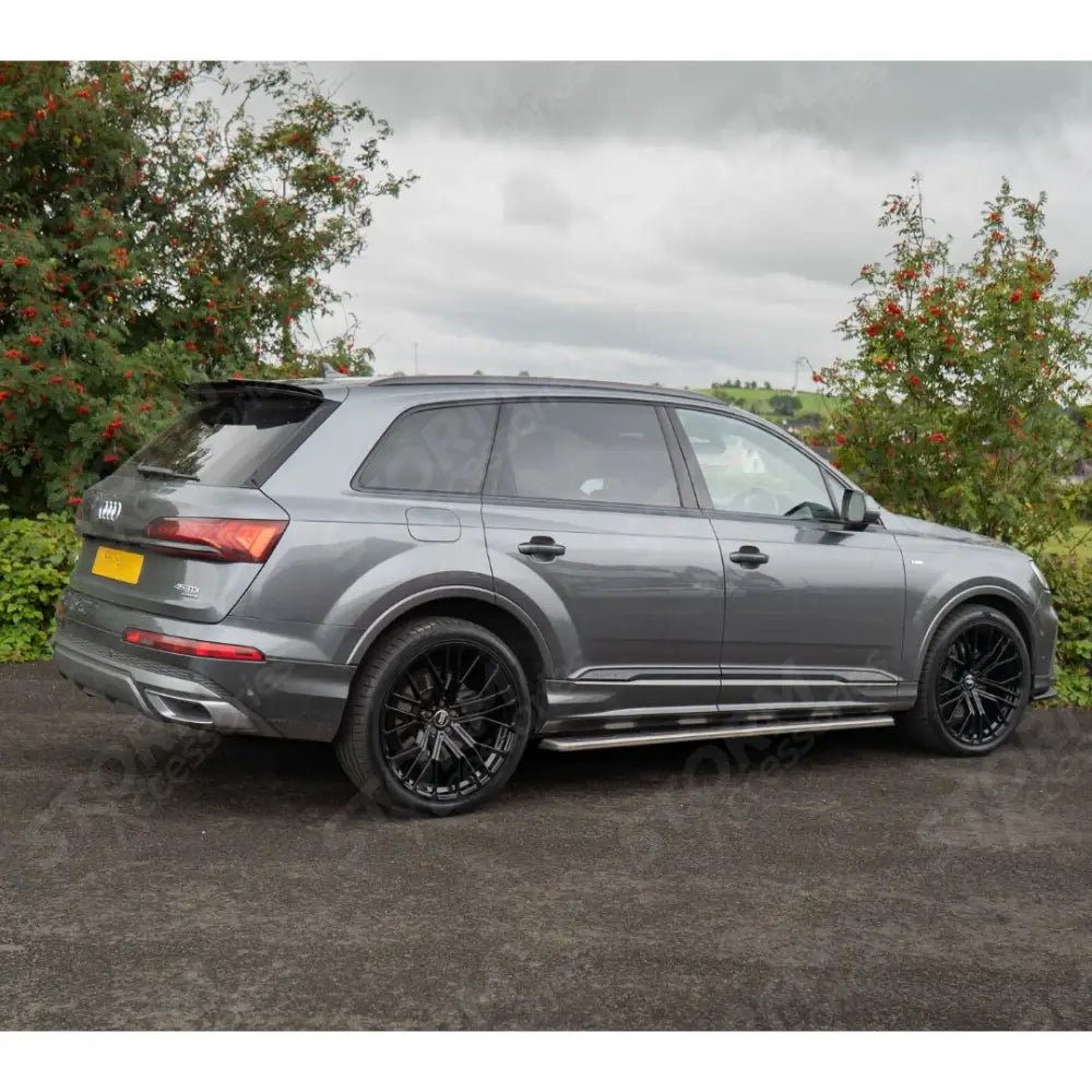Upper Rear Spoiler In Gloss Black For Audi Q7 S-line 2016+