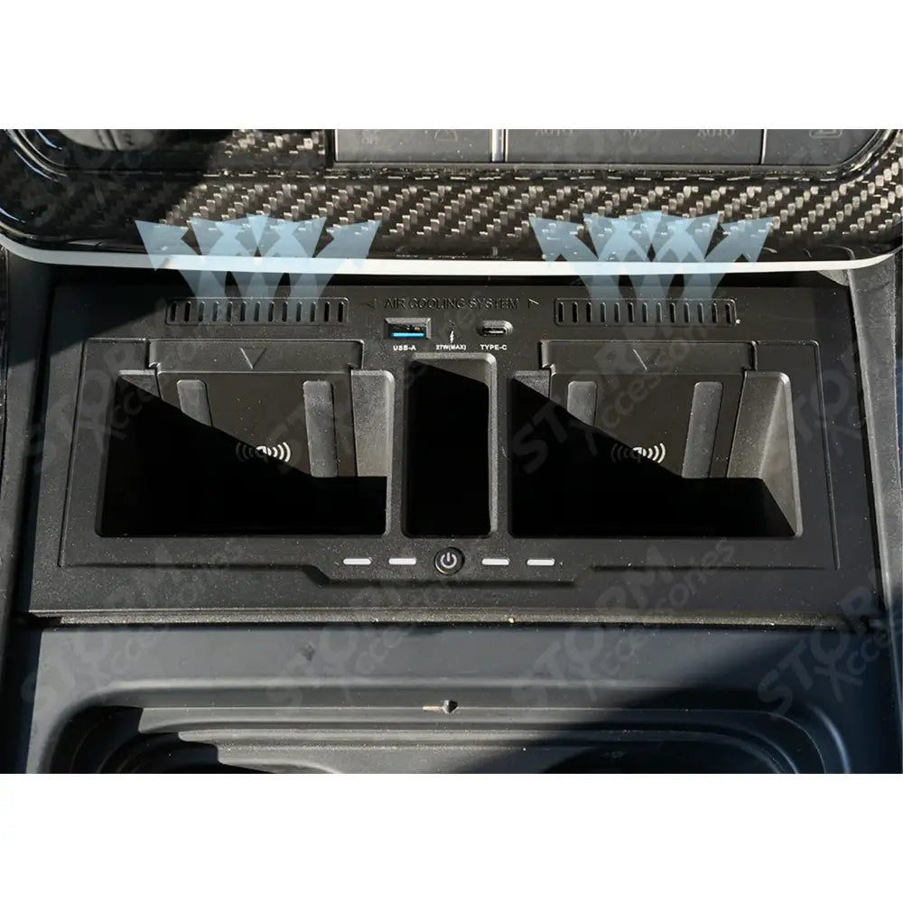 Wireless Charging Box For Land Rover Defender L663 90 / 110 / 130 2020 On
